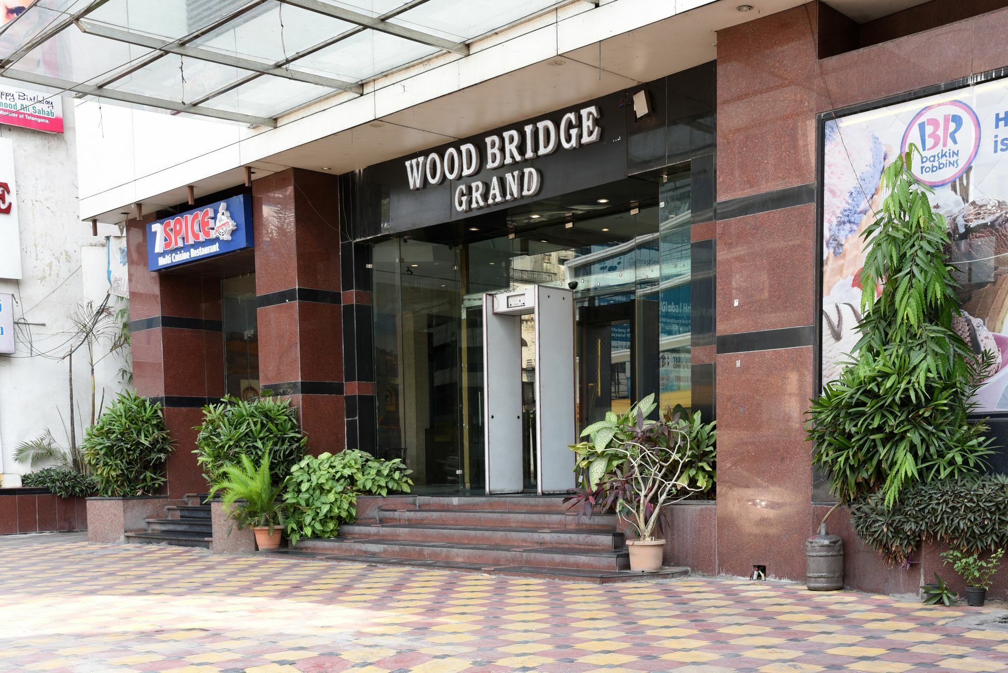 فندق Treebo Trend Wood Bridge حيدر أباد المظهر الخارجي الصورة